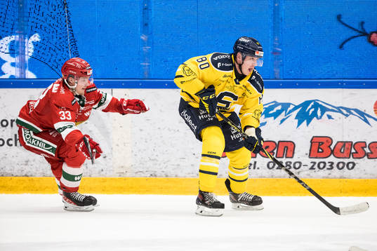 Moras Olle Strandell och Södertäljes Georgs Golovkovs