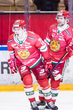 Moras Axel Sundberg jubel