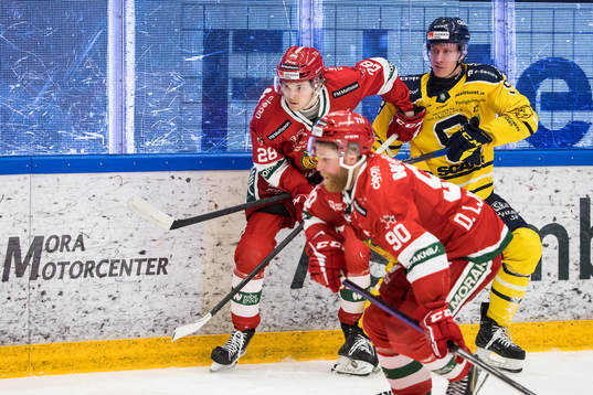 Moras Jonathan Myrenberg och Södertäljes Leon Wallner