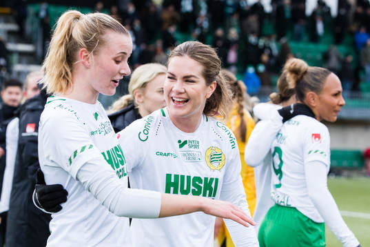 Hammarbys Thea Sørbo och Simone Boye Sørensen jublar