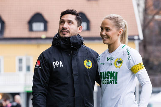 Hammarbys tränare Pablo Pinones-Arce och Alice Carlsson