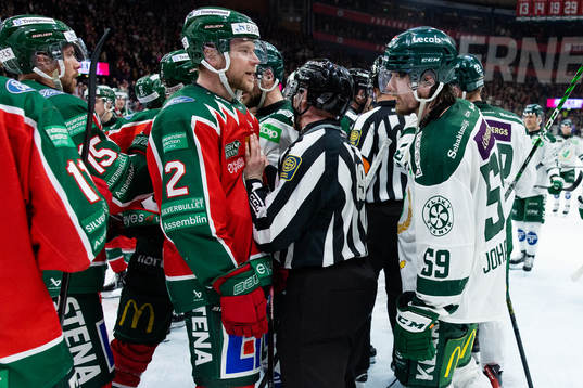 Frölundas Christian Folin och Färjestads Linus Johansson