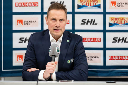 Frölundas tränare Roger Rönnberg på presskonferensen