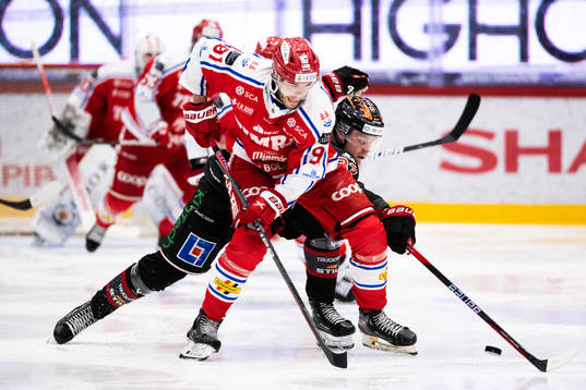 Timrås Magnus Pääjärvi och Örebros Christopher