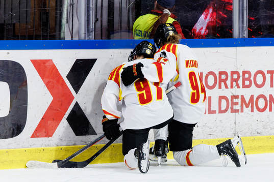 Brynäs Matilda Nilsson och Anna Meixner deppar