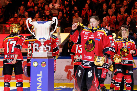 Luleås målvakt Sara Grahn jublar