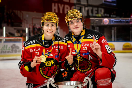 Guldfirande för Luleås Noora Tulus  och Ronja Savolainen