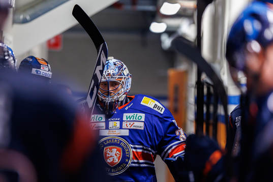 Växjös målvakt Emil Larmi före kvartsfinal tre i SHL