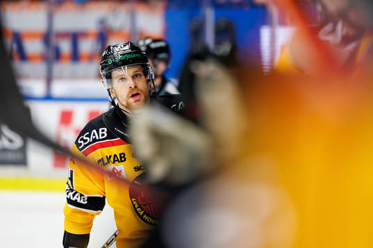 Luleås Brendan Shinnimin jublar