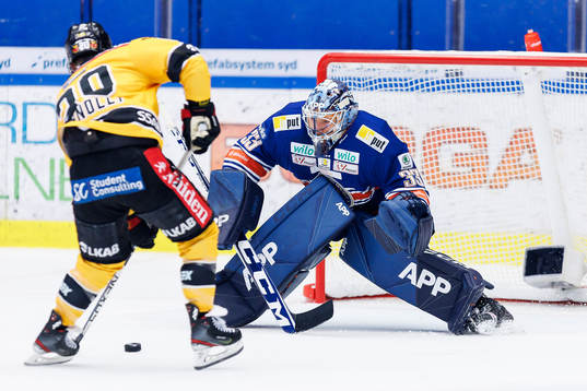 Växjös målvakt Emil Larmi