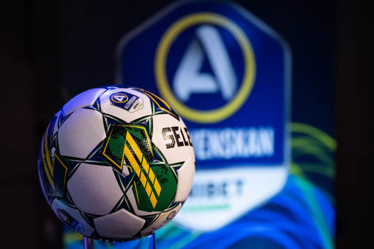 Den Allsvenska matchbollen