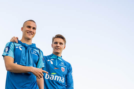 Leo Skiri Østigård and Martin Ødegaard of the Norwegian
