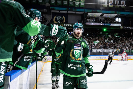 Färjestads Linus Johansson jublar