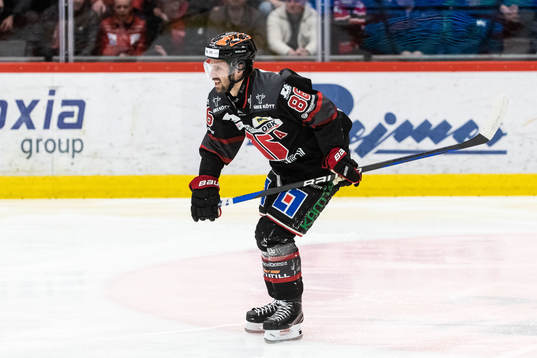 Örebros Mathias Bromé har ont