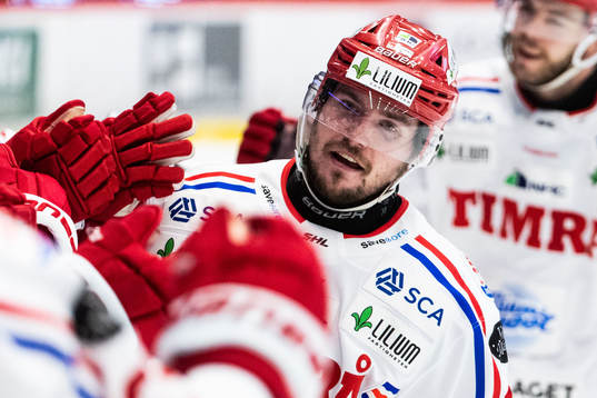 Timrås Elmeri Eronen jublar
