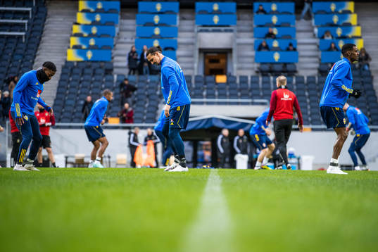 Anthony Elanga, Zlatan Ibrahimovic and Alexander Isak of