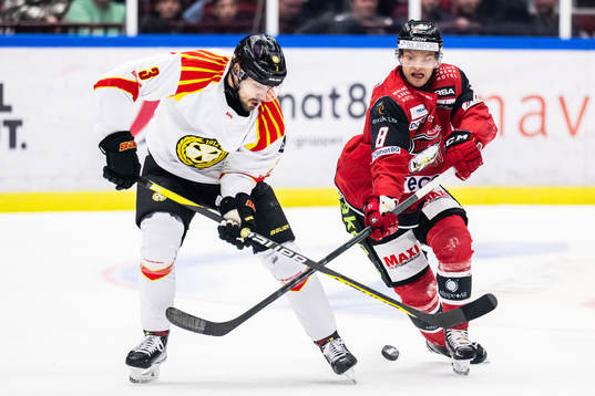 Brynäs Niklas Friman och Malmö Redhawks Johan Olofsson