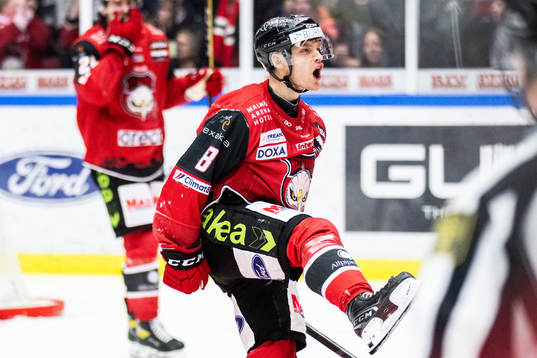 Malmö Redhawks Johan Olofsson jublar