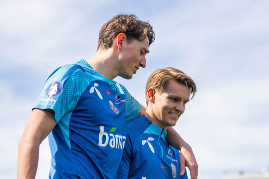 Sander Berge and Martin Ødegaard of the Norwegian national