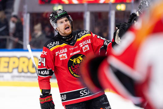 Luleås Brendan Shinnimin jublar