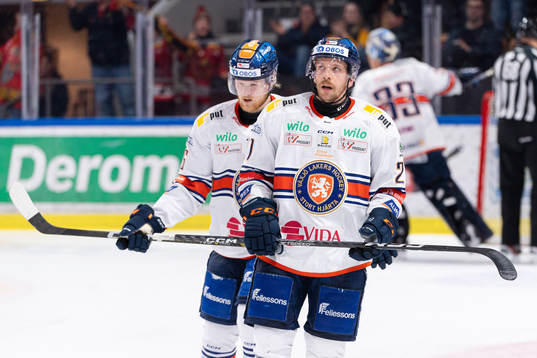 Växjös Joachim Blichfeld och Brian Cooper deppar