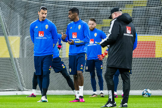 Zlatan Ibrahimovic and Alexander Isak of the Swedish