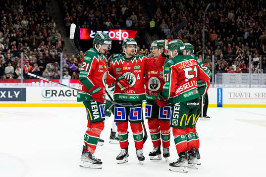 Frölundas Loui Eriksson  Nicklas Lasu och Mats Rosseli