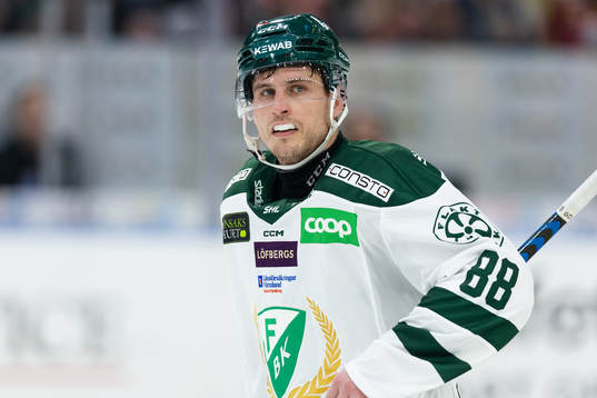 Färjestads Brandon Davidson deppar