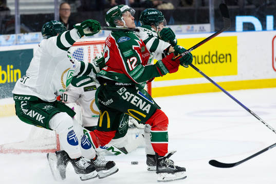 Färjestads Axel Bergkvist och Brandon Davidson