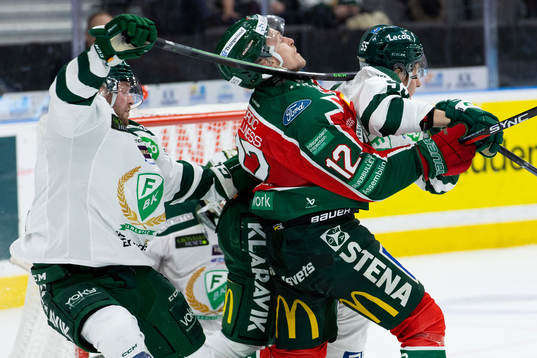 Färjestads Axel Bergkvist och Brandon Davidson