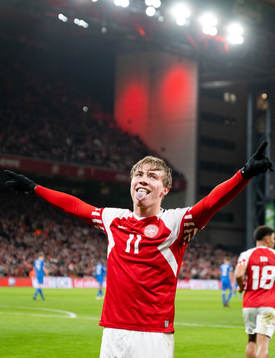 Rasmus Højlund of Denmark celebrates the 2-1 goal