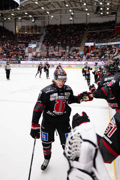 Örebros Marcus Hardegård jublar