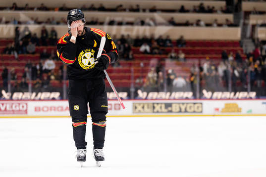 Brynäs Simon Bertilsson deppar