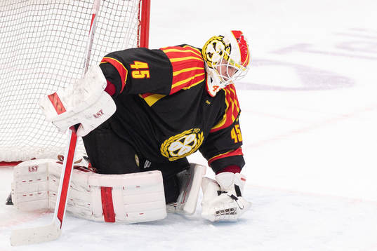 Brynäs målvakt Jussi Olkinuora deppar
