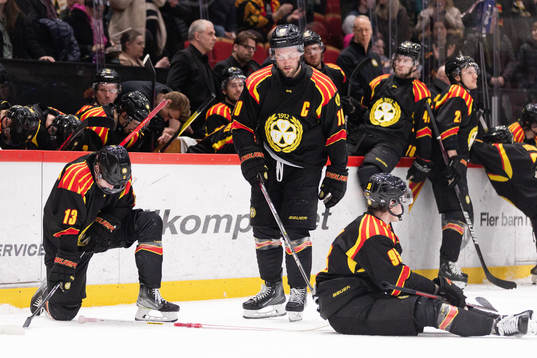 Bläddra bland fler bilder av Ishockey, Kval till SHL, Match 5, Brynäs - Malmö Redhawks