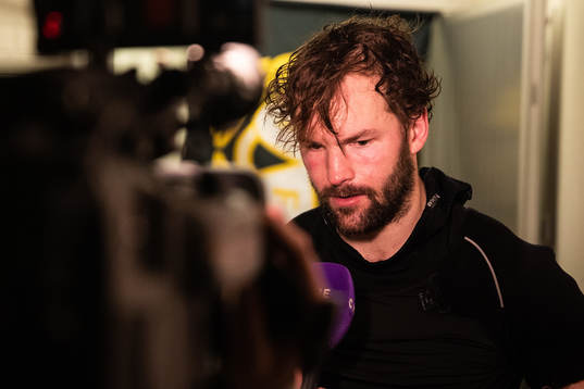 Brynäs Simon Bertilsson deppar
