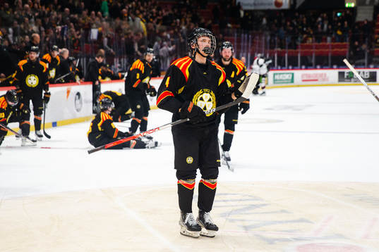 Brynäs Theo Lindstein deppar