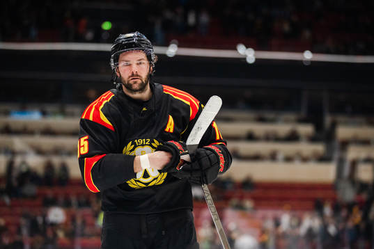 Brynäs Simon Bertilsson deppar