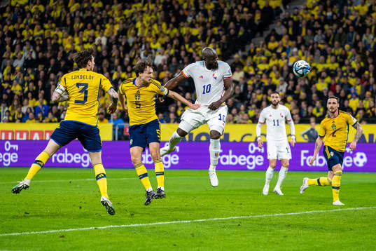 Romelu Lukaku of Belgium scores 0-1 in competition with