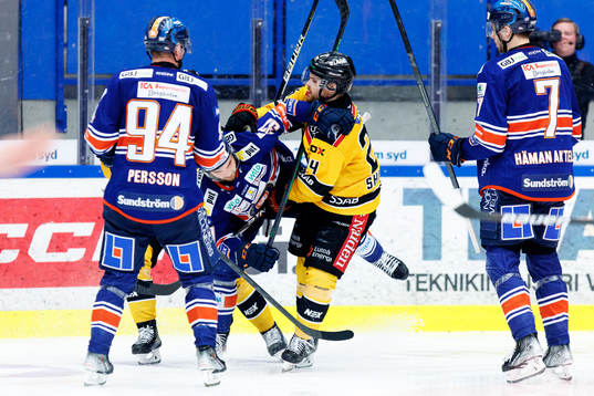 Växjös Glenn Gustafsson och Luleås Brendan Shinnimin
