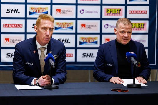 Växjös tränare Jörgen Jönsson och Luleås assisterande