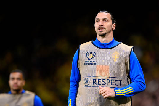 Zlatan Ibrahimovic of Sweden warms up