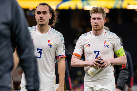 Arthur Theate and Kevin de Bruyne of Belgium