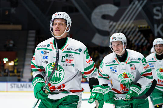 Rögles Anton Bengtsson jublar