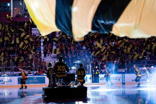 Intro före kvartsfinal fem i SHL mellan Skellefteå och