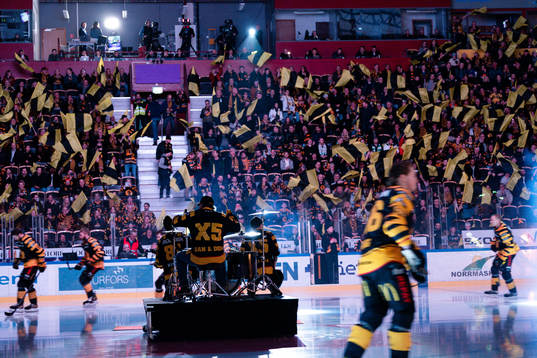 Intro före kvartsfinal fem i SHL mellan Skellefteå och