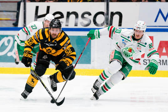 Skellefteå AIKs Arvid Lundberg och Rögles Simon