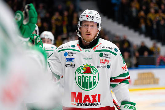 Rögles Simon Hjalmarsson jublar