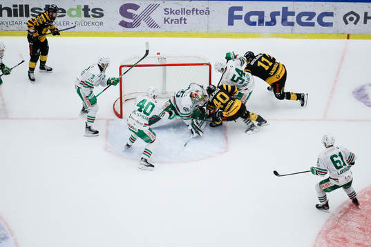 Skellefteå AIKs Tom Kuhnhackl och Andreas Wingerli