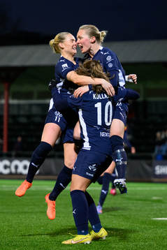 FC Rosengårds Emma Jansson, Emilia Larsson jublar med